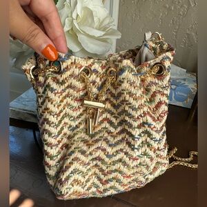 Bucket bag